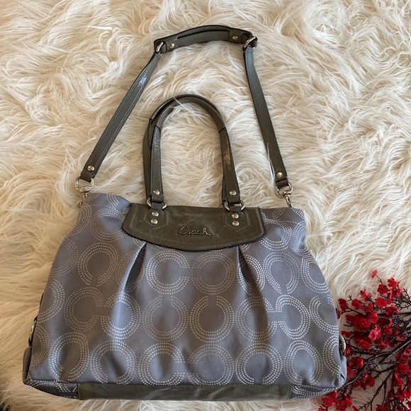 COACH nice purse - Picture 5 of 16
